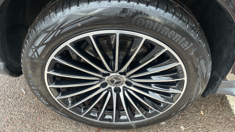 Mercedes-Benz GLC 300 4Matic AMG Line Premium Plus 5dr 9G-Tronic Petrol Estate